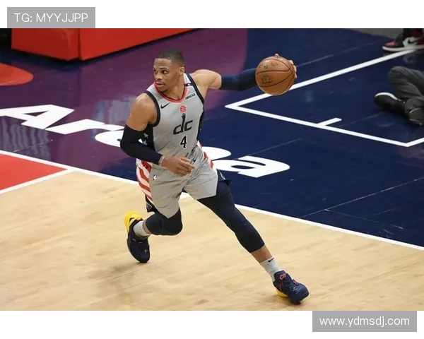 威少37岁39天成联盟最年长单场20+10板5三分后卫再创辉煌